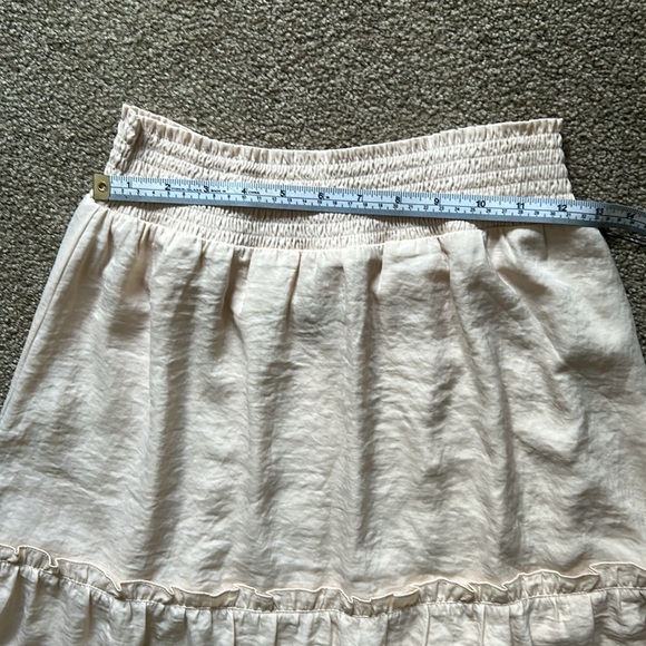 NWT Vince Camuto Smocked Waist Tiered Fully Lined Maxi Skirt - Picture 7 of 8